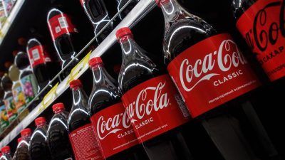 ГЛАВА COCA-COLA ДОПУСТИЛ УХОД КОМПАНИИ С РОССИЙСКОГО РЫНКА