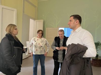 Ростовские волонтеры посетили детские дома региона 
