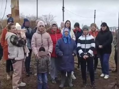 В ХУТОРЕ РОСТОВСКОЙ ОБЛАСТИ ПООБЕЩАЛИ ДАТЬ ВОДУ СПУСТЯ ВОСЕМЬ ДНЕЙ