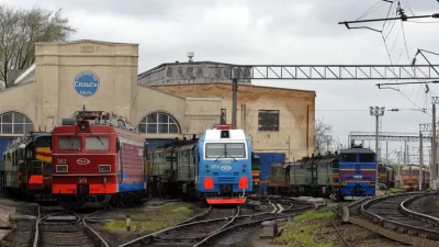 В РОСТОВСКОЙ ОБЛАСТИ ОБНАРУЖИЛИ НЕИЗВЕСТНЫЕ ПРЕДМЕТЫ НА КОЛЕСАХ ЛОКОМОТИВА