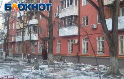 В РОСТОВЕ ИЗ-ЗА АТАКИ ВСУ ПОВРЕЖДЕНЫ ОКНА В 14 МНОГОКВАРТИРНЫХ ДОМАХ