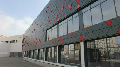 ЗАВЕРШЕНО СТРОИТЕЛЬСТВО НОВОЙ ШКОЛЫ В МИКРОРАЙОНЕ СУВОРОВСКОМ В РОСТОВЕ