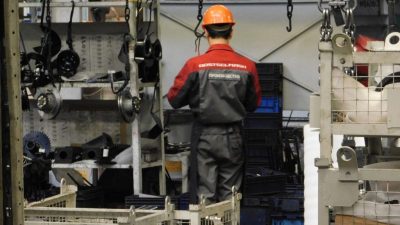 «РОСТСЕЛЬМАШ» ПРИОСТАНОВИЛ ИНВЕСТПРОГРАММУ ИЗ-ЗА КРИЗИСА В КОМПАНИИ