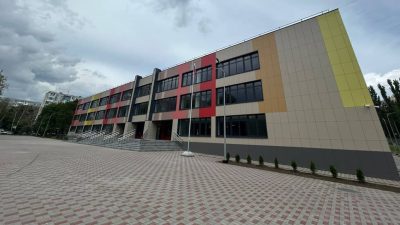 В РОСТОВЕ ЗАВЕРШАЕТСЯ КАПРЕМОНТ ШКОЛЫ №101 ЗА 675 МЛН РУБЛЕЙ