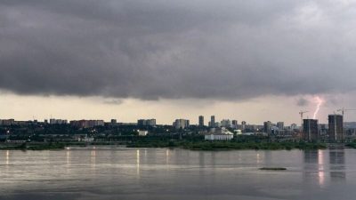 ШТОРМОВОЕ ПРЕДУПРЕЖДЕНИЕ: НА РОСТОВСКУЮ ОБЛАСТЬ ИДУТ ЛИВНИ С ГРОЗОЙ