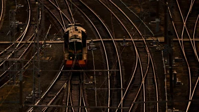ПОЕЗДА ЗАДЕРЖИВАЮТСЯ В ЧЕРТКОВСКОМ РАЙОНЕ ПОСЛЕ НОЧНОЙ АТАКИ БПЛА