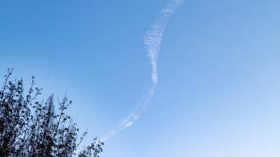 ОБЛОМКАМИ БПЛА В ШАХТАХ И ТАГАНРОГЕ ПОВРЕЖДЕНЫ СТРОЕНИЯ И АВТОМОБИЛИ