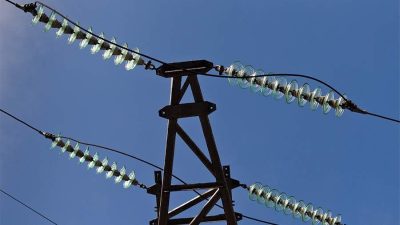 ТРИ НАСЕЛЕННЫХ ПУНКТА РОСТОВСКОЙ ОБЛАСТИ БЫЛИ ОБЕСТОЧЕНЫ ИЗ-ЗА ПОВРЕЖДЕНИЯ БПЛА ЛЭП