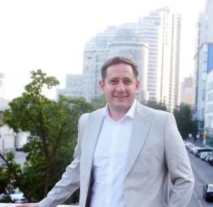 Настоящий народный избранник — депутат гордумы Ростова Малик Мамаев отмечает день рождения