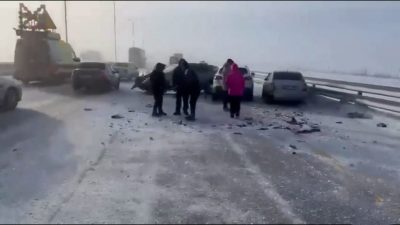 В РОСТОВСКОЙ ОБЛАСТИ НА ТРАССЕ М-4 «ДОН» СТОЛКНУЛИСЬ СЕМЬ МАШИ