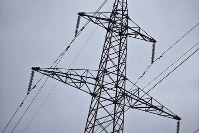 В ЧЕТЫРЁХ ХУТОРАХ МОРОЗОВСКОГО РАЙОНА ПРОБЛЕМЫ С ЭЛЕКТРИЧЕСТВОМ