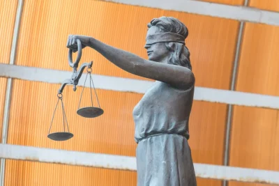 В РОСТОВСКОЙ ОБЛАСТИ В ОТСТАВКУ УШЛИ ПЯТЬ СУДЕЙ