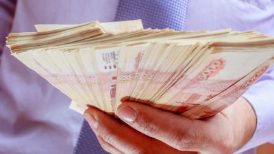 СРЕДНЯЯ СУММА ВЗЯТКИ В РОСТОВСКОЙ ОБЛАСТИ СОСТАВИЛА 500 ТЫСЯЧ РУБЛЕЙ