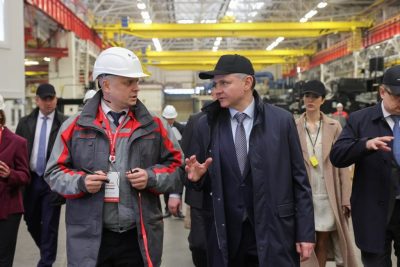 ЮРИЙ СЛЮСАРЬ ВСТРЕТИЛСЯ С АГРАРИЯМИ И РУКОВОДСТВОМ «РОСТСЕЛЬМАША»