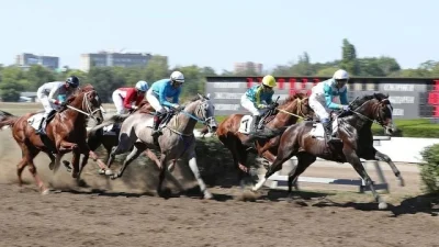 ВЛАСТИ ЗАЯВИЛИ О ПОЛНОМ ЗАПРЕТЕ СТРОИТЕЛЬСТВА ЛЮБОГО ЖИЛЬЯ НА ТЕРРИТОРИИ ИППОДРОМА В РОСТОВЕ