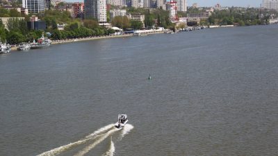 В РОСТОВЕ-НА-ДОНУ ВВЕЛИ ЗАПРЕТ НА ДВИЖЕНИЕ МОТОРНЫХ ЛОДОК И КАТЕРОВ