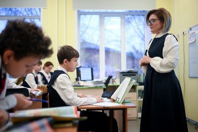 МИНПРОСВЕЩЕНИЯ УСТАНОВИЛО ДАТЫ ЛЕТНИХ КАНИКУЛ У ШКОЛЬНИКОВ