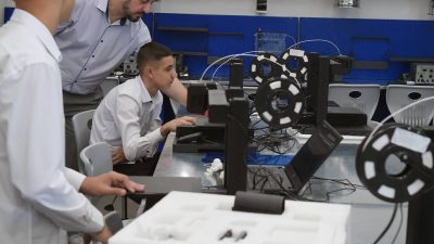 НА ДОНУ НА ОТКРЫТИЕ ШКОЛ КРЕАТИВНЫХ ИНДУСТРИЙ НАПРАВЯТ 90 МЛН РУБЛЕЙ