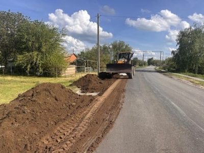 В ВОЛГОДОНСКОМ РАЙОНЕ ОТРЕМОНТИРУЮТ ПОЧТИ 2 КМ ДОРОГИ ЗА 25 МЛН РУБЛЕЙ