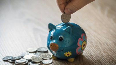 ОБЪЕМ СБЕРЕЖЕНИЙ ЖИТЕЛЕЙ РОСТОВСКОЙ ОБЛАСТИ СОКРАТИЛСЯ НА 1,5%