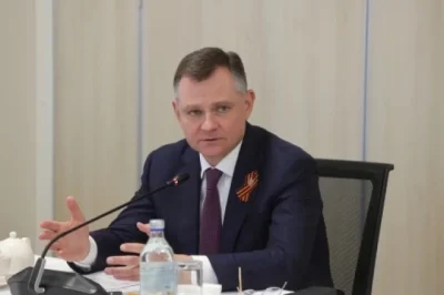 СЛЮСАРЬ ПООБЕЩАЛ ПРОВОДИТЬ В РОСТОВЕ ПЛАНЕРКИ В АВТОБУСАХ БЕЗ КОНДИЦИОНЕРОВ